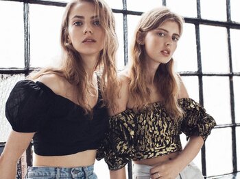 Стильные топы Guess