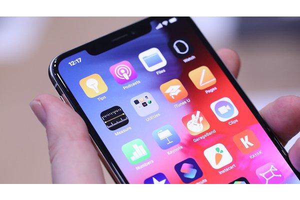 iPhone 8 получит увеличенный дисплей благодаря одному изменению